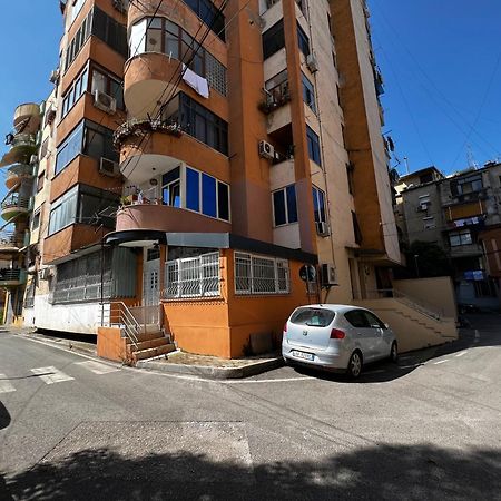 City Centre Apartments Тирана Экстерьер фото